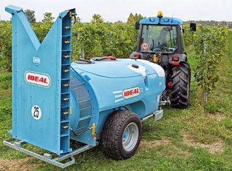 Прицепной опрыскиватель Ideal Loire