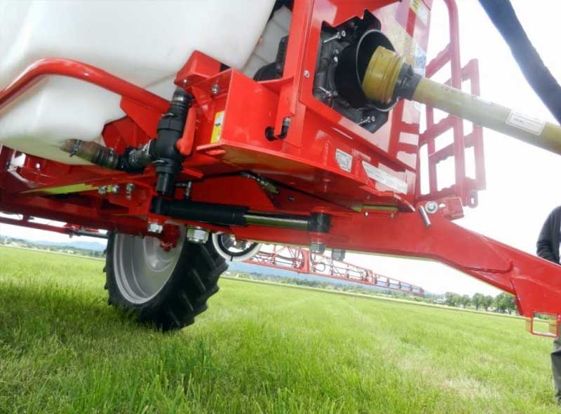 Полевой опрыскиватель Agromehanika AGS 2500-3000 EN HP