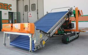 Самоходный гусеничный комбайн для сбора салатов Ortomec Lattuga 7200