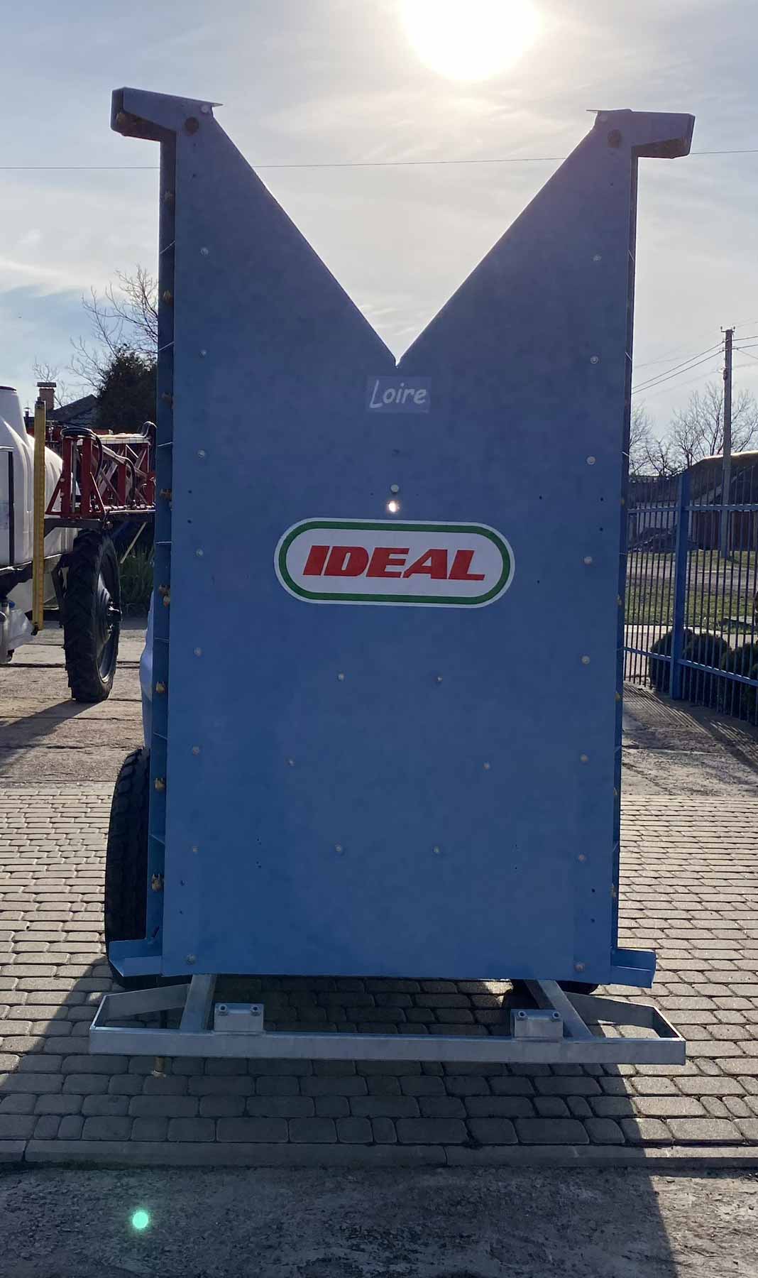 Прицепной опрыскиватель IDEAL LOIRE