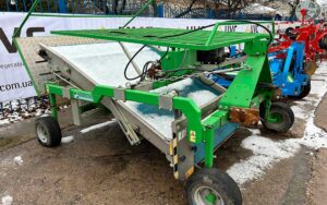 Машина для сбора салата Hortech Slide-T160