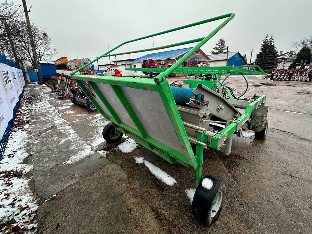 Машина для сбора салата Hortech Slide-T160